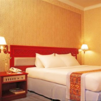 Weta International Hotel Sorabaya Extérieur photo